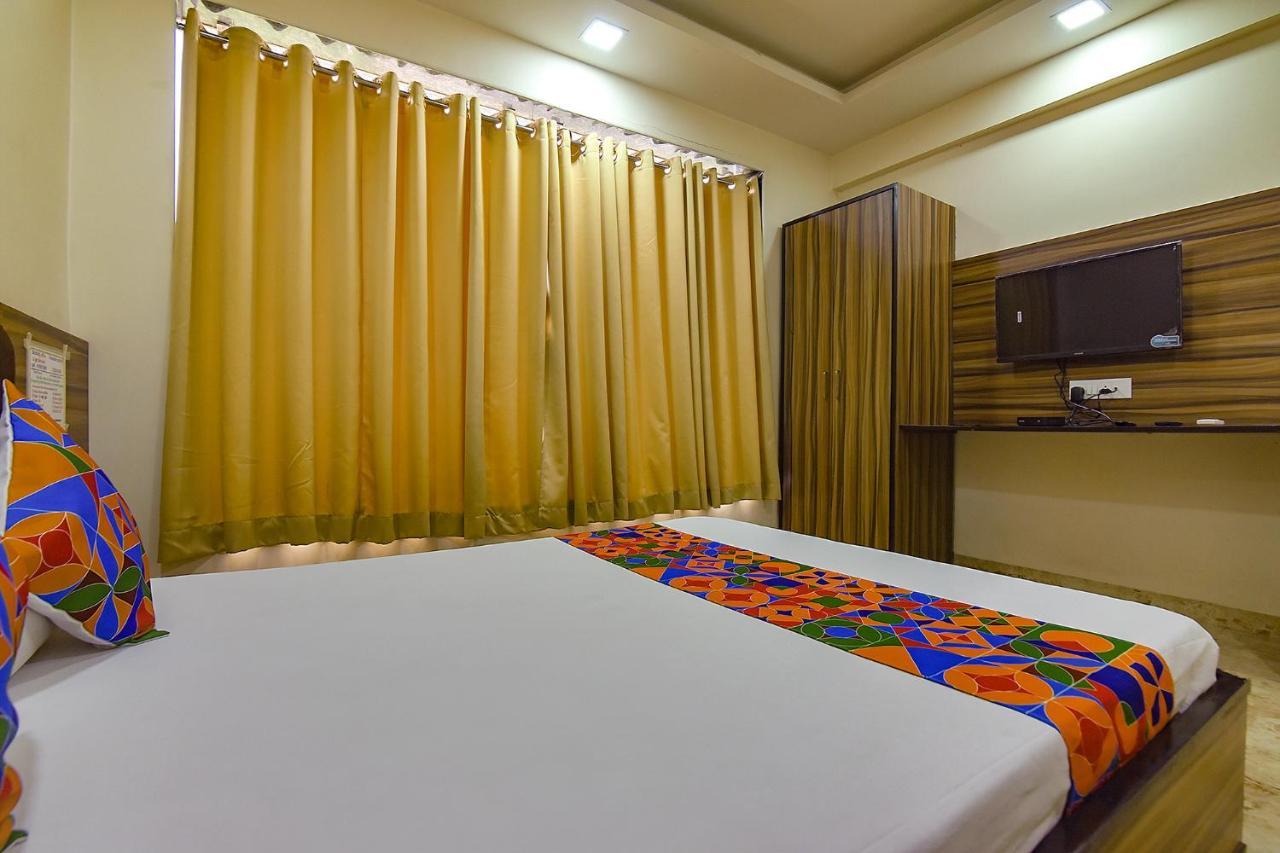 โอโย แฟล็กชิป 75427 โฮเทล ซันไชน์ Hotel Gauripur  ภายนอก รูปภาพ