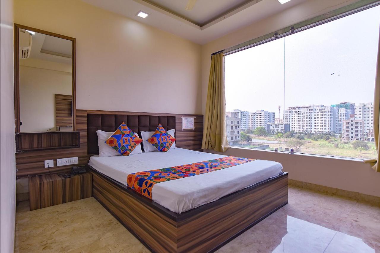 โอโย แฟล็กชิป 75427 โฮเทล ซันไชน์ Hotel Gauripur  ภายนอก รูปภาพ