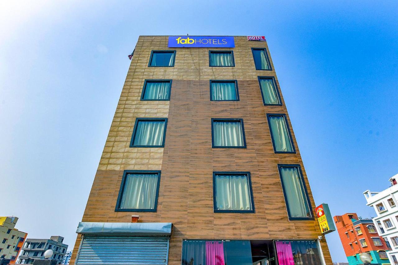 โอโย แฟล็กชิป 75427 โฮเทล ซันไชน์ Hotel Gauripur  ภายนอก รูปภาพ