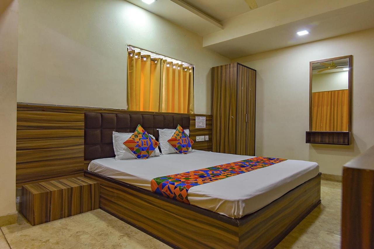 โอโย แฟล็กชิป 75427 โฮเทล ซันไชน์ Hotel Gauripur  ภายนอก รูปภาพ