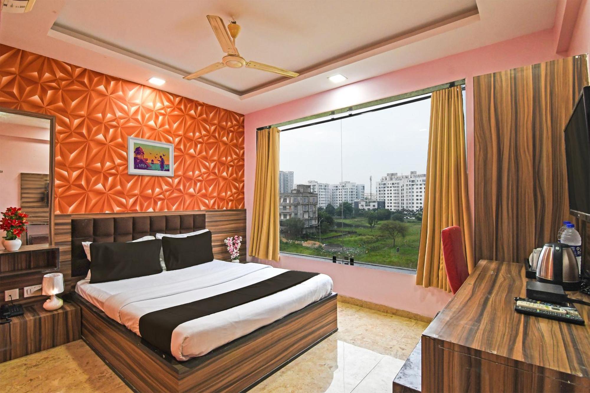 โอโย แฟล็กชิป 75427 โฮเทล ซันไชน์ Hotel Gauripur  ภายนอก รูปภาพ